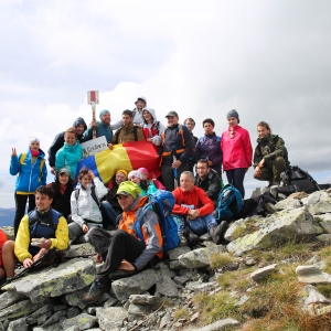 Poza de grup in varf de munte