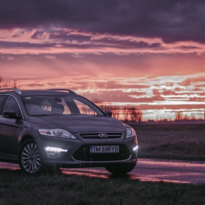 Un apus de iarna frumos