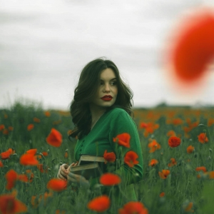 Get lost with flowers